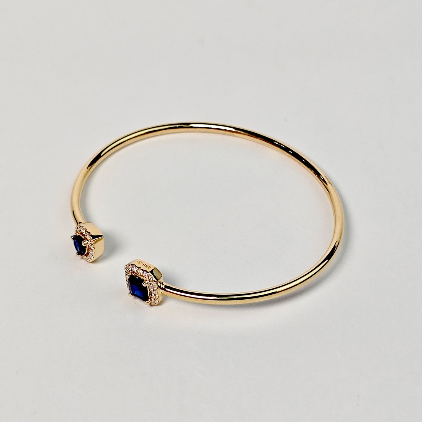 Brazalete Cuadro y Gota De Zafiro Con Diamantes