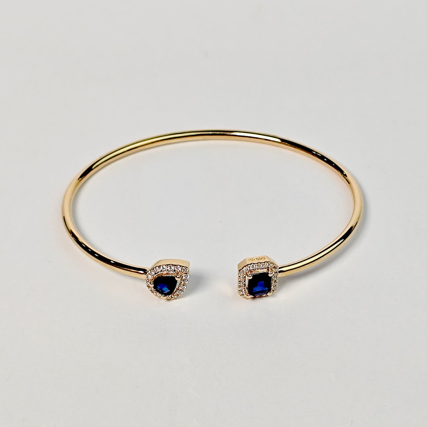 Brazalete Cuadro y Gota De Zafiro Con Diamantes